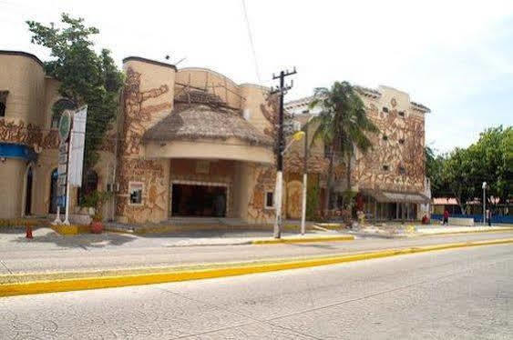 Labna' Suites Cancun Exterior photo